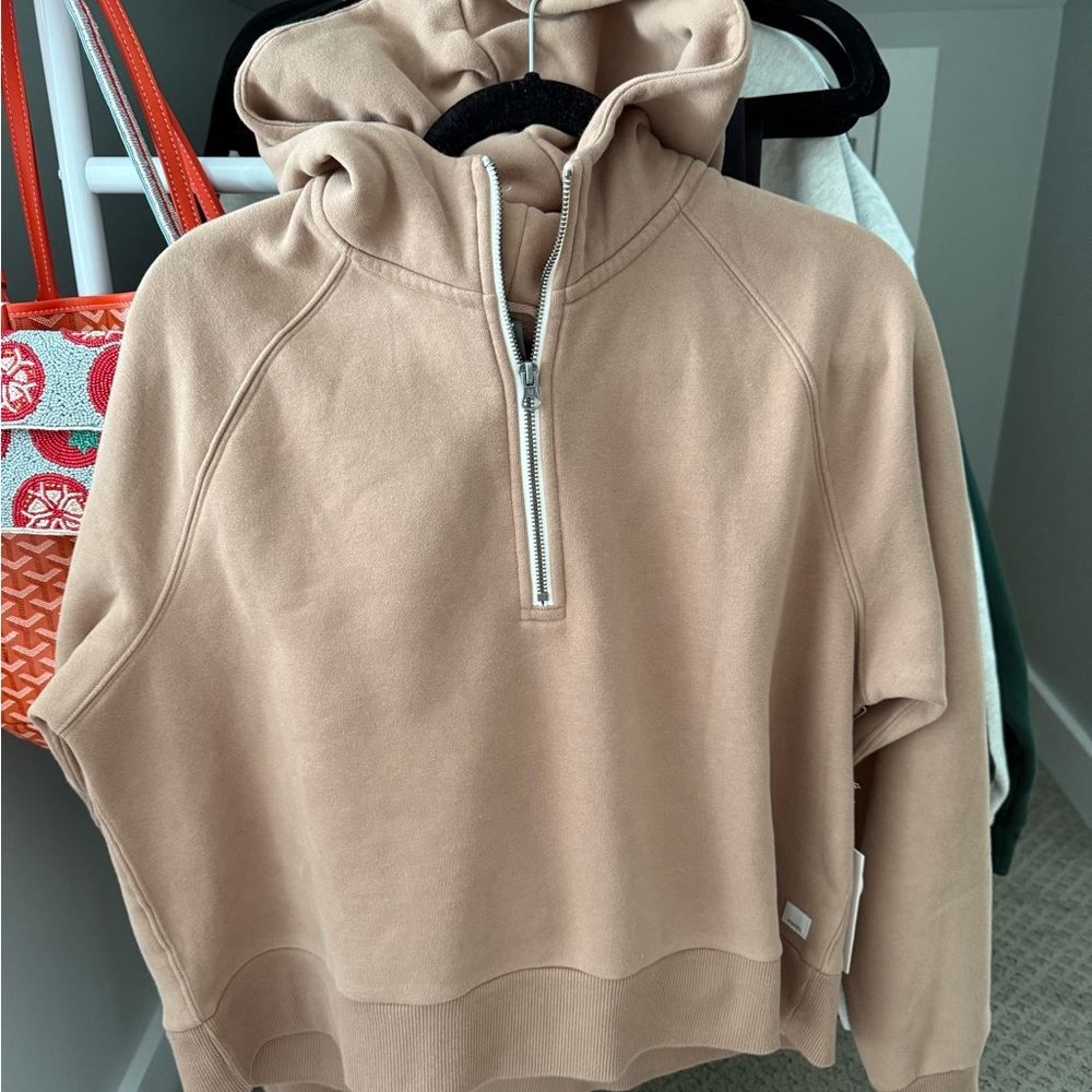 Women's Vuori Half Zip Hoodie Goldenrod NWT Rare Sold Out - Picture 4 of 5